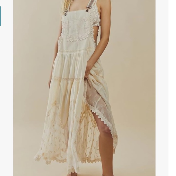 Dresses & Skirts - Bohemian Cream Lace Maxi Dress